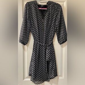 Iz Byer Black and White V-neck 3/4 Sleeve Dress Size L